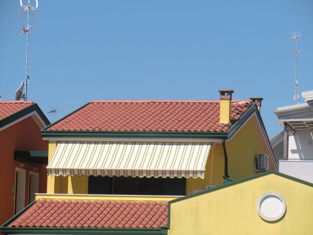 Residence Villaggio Dei Fiori Con Piscina E Posto Spiaggia Incluso Caorle Zimmer foto
